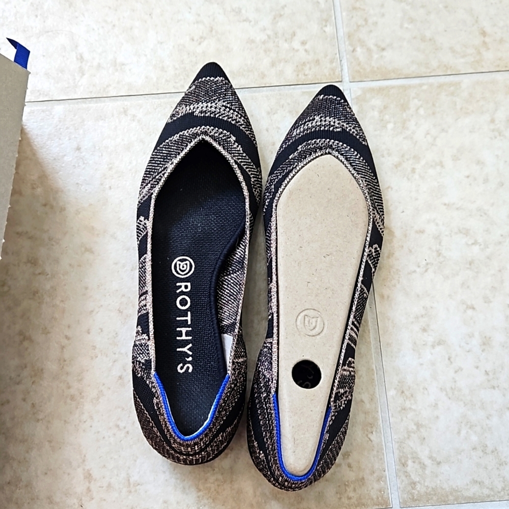 Rothy's Golden Shimmer Points 9